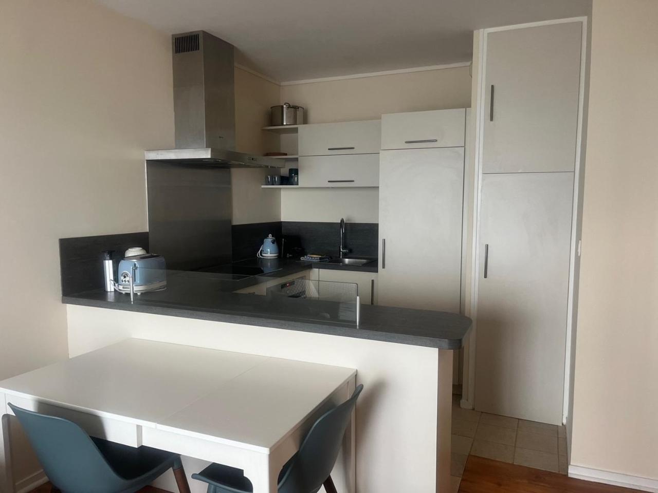Les Pieds Dans L'Eau Apartment เปลแรง ภายนอก รูปภาพ